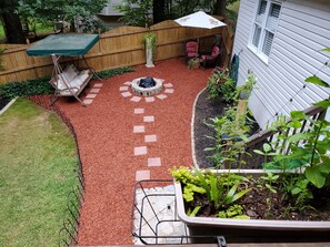 Small patio in front of the studio....