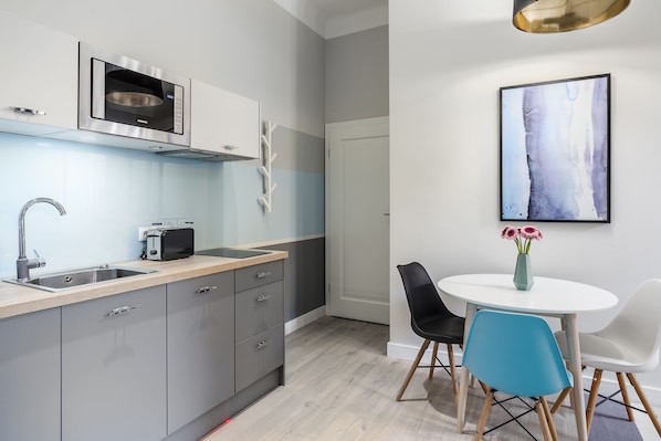 Private kitchenette