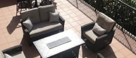 Swivel chairs and Gliders!!!
20x40 patio is all yours!!