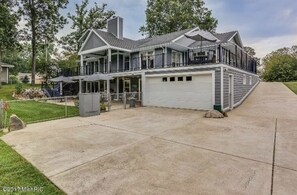 Side view of the home.