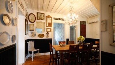 History Meets Luxury at Dreamy Leiper's Fork Village Cottage, Walk to Everything