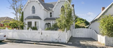 View of Amberley from King Street