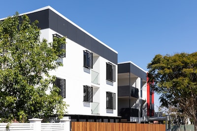 Ascot Budget Residences – Close to Brisbane Airport & Racecourses