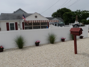 Front of House
Driveway for 3 cars

