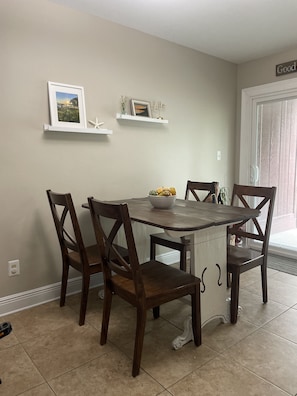 Dining Room Table 