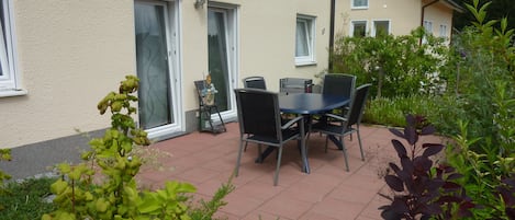 Terrasse mit Grill