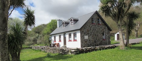 Cottage von Palmenseite