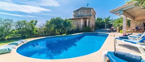 Finca in Majorca with pool and views 