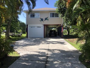 Plenty of room for parking in carport & driveway.