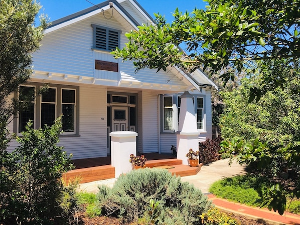 Front House Garden