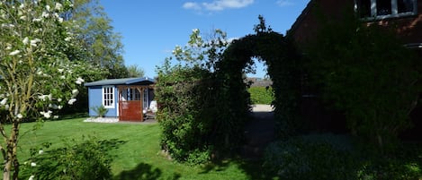 Ferienhaus mit grossem Garten 
 