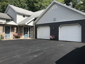 Large driveway area