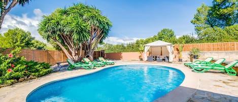 Finca with pool and barbecue in Mallorca