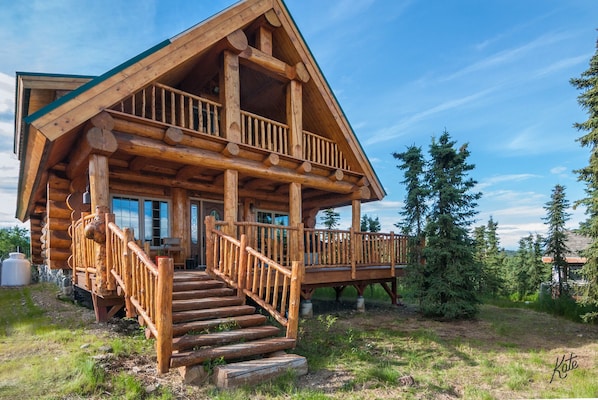 Cabin main entrance, Southeast facing towards tundra and mountains.