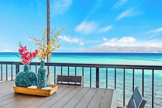 Breathtaking 3rd-floor 3bd oceanfront condo