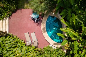 Private pool