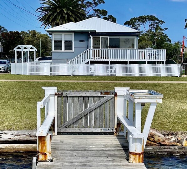 Riverbank Cottage