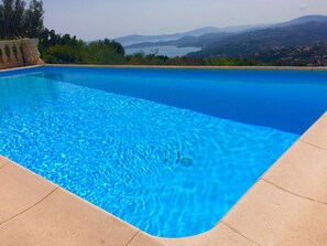 Salt water pool