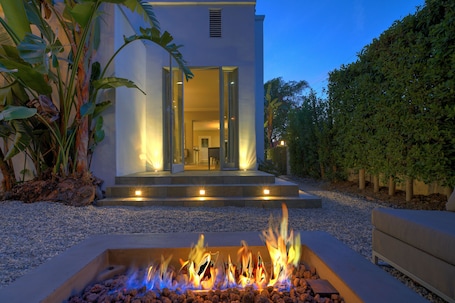 Firepit with sectional