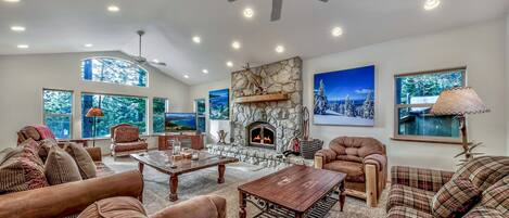 The perfect South Lake Tahoe vacation home to spend time with your family.