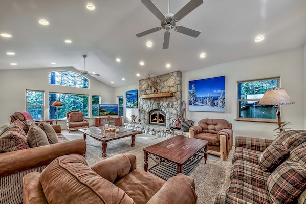 The perfect South Lake Tahoe vacation home to spend time with your family.