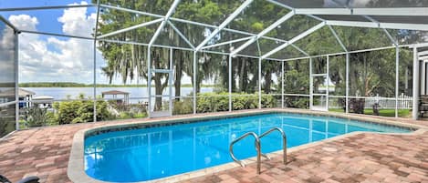 Winter Haven Vacation Rental | 4BR | 3BA | 2,953 Sq Ft | 1 Step Required