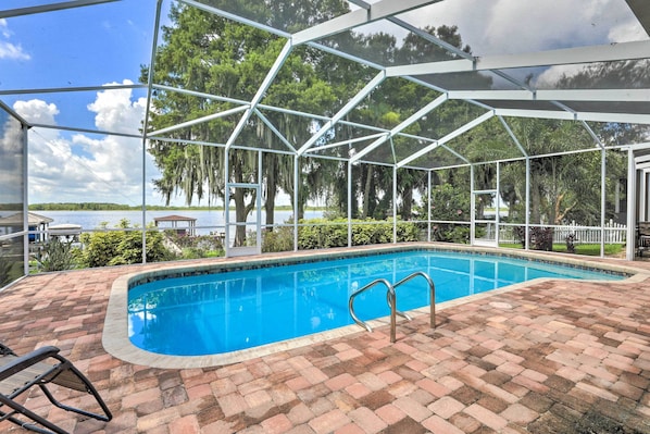 Winter Haven Vacation Rental | 4BR | 3BA | 2,953 Sq Ft | 1 Step Required