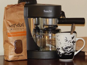 Kaffee und/oder Kaffeemaschine