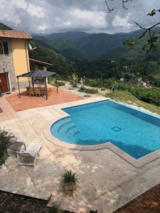 Ihr perfekter Urlaub in der Toskana mit einem privaten Infinity-Pool