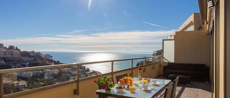 penthouse  cullera for 4 persons in cap blanc