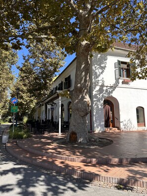 Cafes and shops at the Local Town  - Kiskunfelegyhaza 