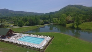 Beautiful swimming pool with catch and release fishing pond only minutes away!