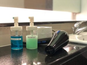 Bathroom amenities