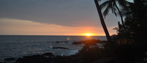 Beautiful Kona Hawaii Sunset Don't you wish you were here right now!