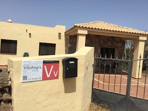 Villa Alegre is a VV registered property. 