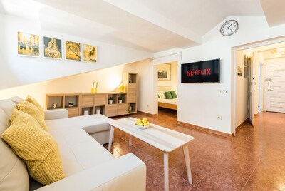 Apartment in Plaza Mayor with A/C and WiFi