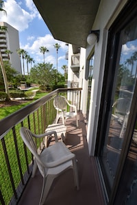 #1 Resort style living!!! Close to ALL attractions-UNIVERSAL,DISNEY, SEA WORLD!
