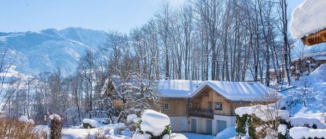 Holiday Home Exterior [winter]