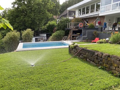 moderne und exklusive 2-Zimmer-Ferienwohnung, Pool,Whirlpool, Nationalpark Eifel