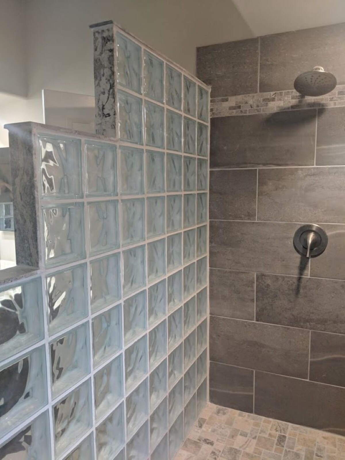 Classy and Comfortable, Gated 4-Bdrm Home, Heated Pool Family-Friendly