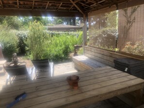 Outdoor dining