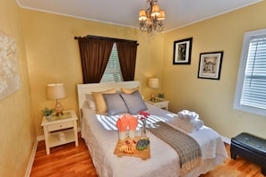 Upstairs queen bedroom featuring one closet.