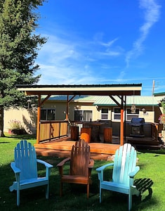 Hannon House Cutthroat Cabin, On The River, Under The Sky