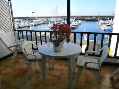 Great apartment just 100 meters from a sandy beach, with internet