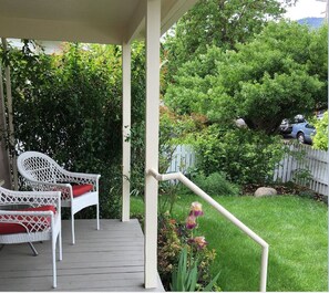 Victorian Rose - front porch