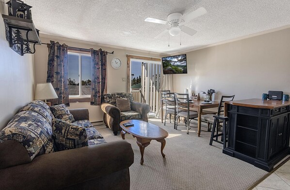 Welcome to Mountain Lodge 259, a cozy two-bedroom Village-adjacent property waiting to welcome you to Snowshoe!