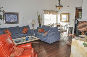 Living Room & Dining Area