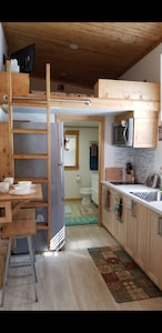 Creekside Tiny home in Bryson City,NC