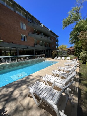 Utomhuspool