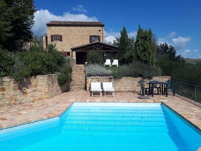 Lovely peaceful stone farmhouse with pool and beautiful views